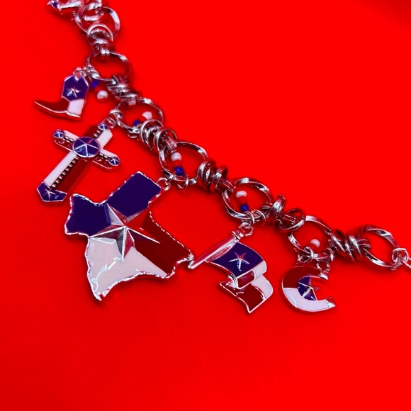 Texas Charm Bracelet - Picture 2 of 2